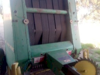 John Deere 435 Round Baler