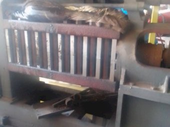 Universal Oil Press