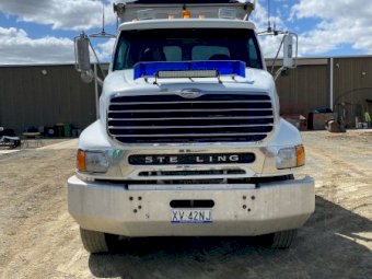 2002 Stirling LT9500 Truck & Quad Dog