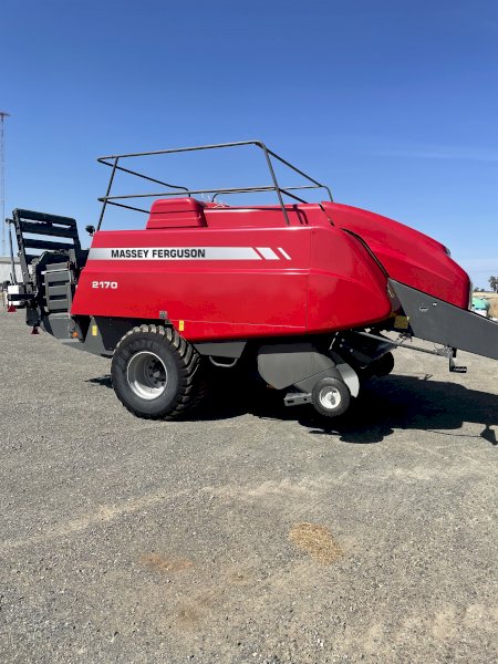2009 Massey Ferguson 2170 Baler