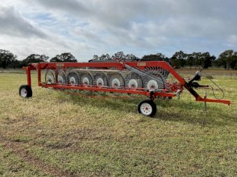 2013 Schinckel 16 wheel V Rake