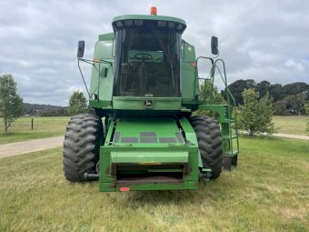 1996 John Deere 9500 Header with 930 Front & Trailer