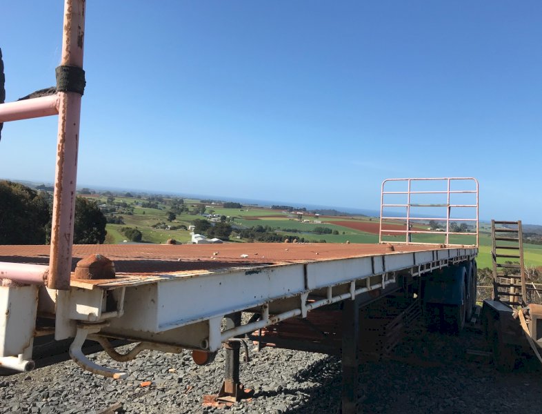Haulmark 42ft Flat Top Trailer