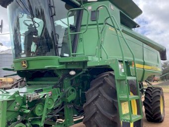 2007 John Deere 9660 STS Header