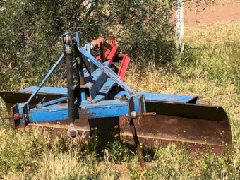 8' Berands Grader Blade