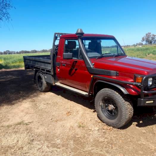 2001  Toyota Landcruiser HJ79 Trayback Ute