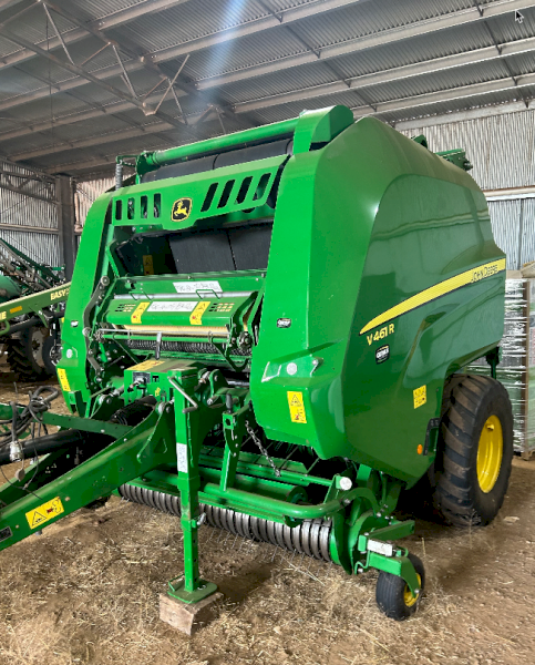 2018 John Deere V461R Round Baler