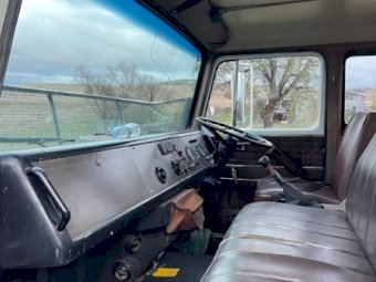 1984 International Acco 1800A Farm Truck