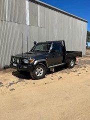 2012 Toyota GXL Landcruiser Ute ## No GST ##