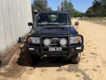 2016 Toyota Lancruiser GXL ## No GST ##