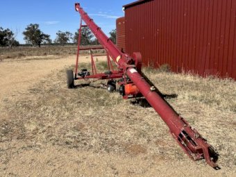 Vennings 42ft X 9" Auger