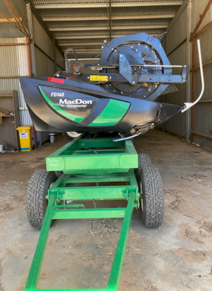 2022 John Deere FD140 FlexDraper Front