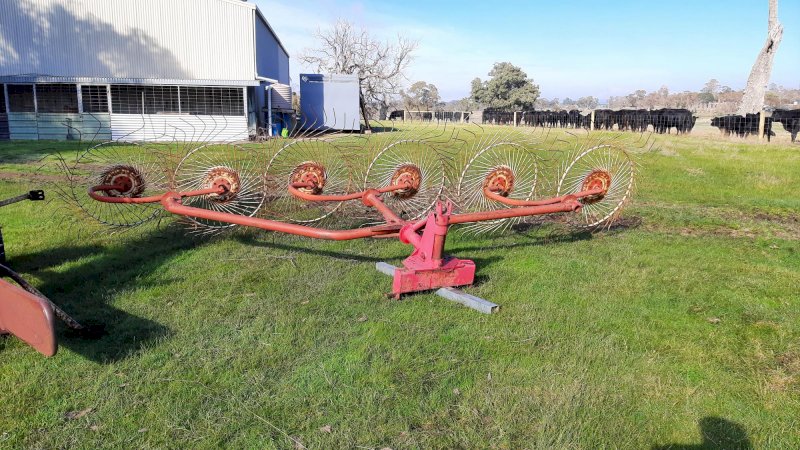 6 Wheel Hay Rake