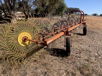 9 Wheel Hay Rake