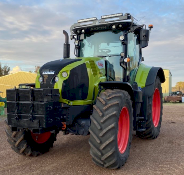 2022 Claas Axion 830 Tractor