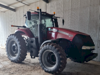 2017 Case IH Magnum 340 Tractor