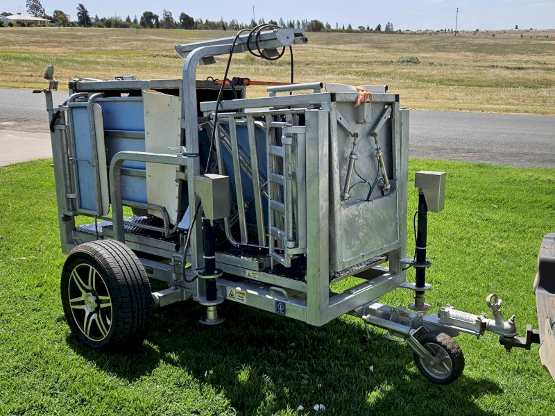 2016 CLIPEX Sheep Auto Drafter / Handler