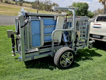 2016 CLIPEX Sheep Auto Drafter / Handler