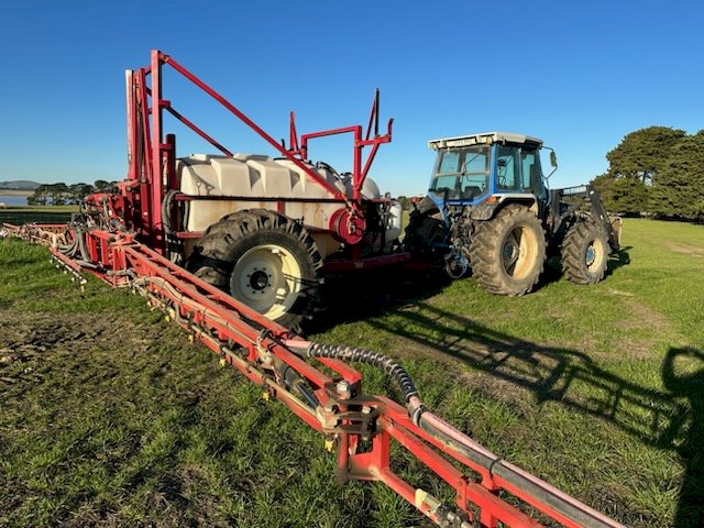 2008 Croplands Pinto 3000 lt Trailing Sprayer