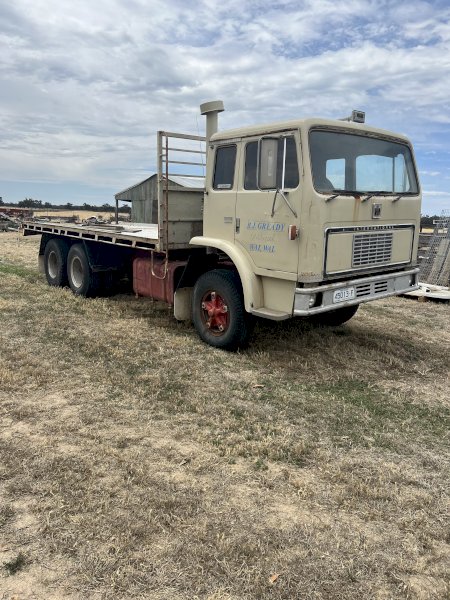 Acco 1912B & Acco 2150A Tipper