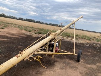 Keogh 30' X 6" Petrol Auger