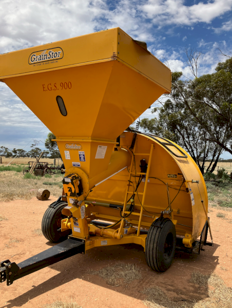 2009 GrainStor EGS 900 Grain Bag Inloader