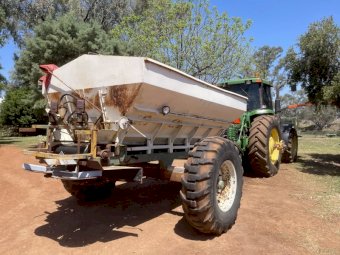 2000 Marshall 880T Belt Spreader