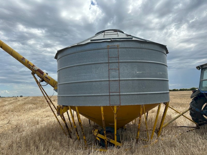 Keogh Field bin with unloading Auger