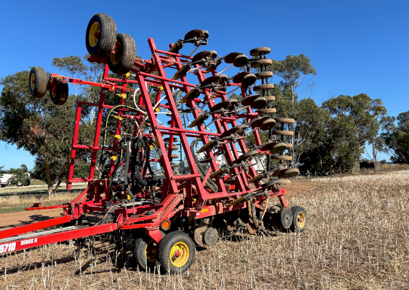 Bourgault 5710 Air Coulter Drill