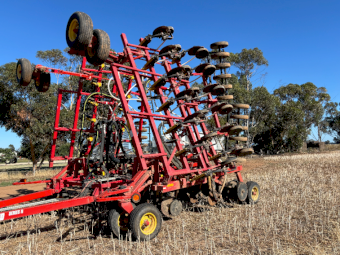 Bourgault 5710 Air Coulter Drill