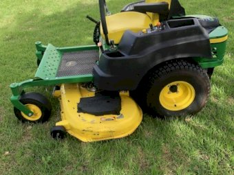 John Deere Z445 Zero Turn Mower