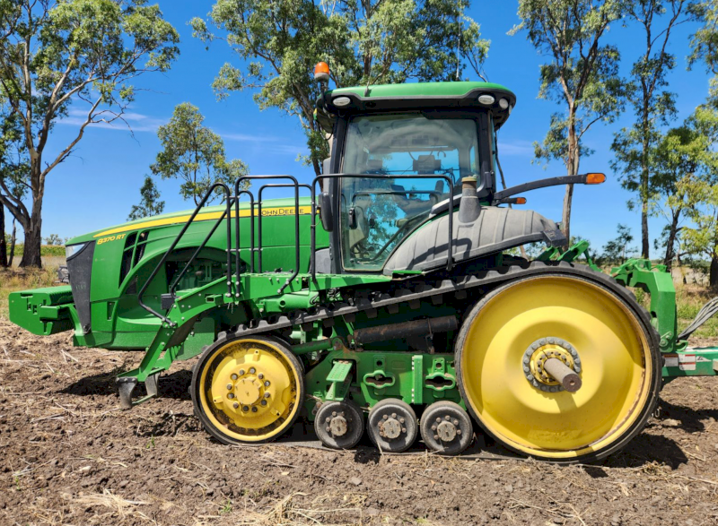 2016 John Deere 8370RT Tractor