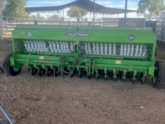 2019 Agrolead Linatwin 31 Twin Disc seeder