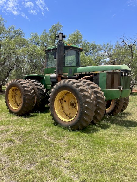 John Deere 8650 Tractor