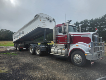 2007 Kenworth T904 with 2023 Gorski Tipper Trailer