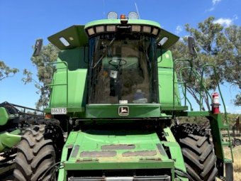 2000 John Deere 9650  Header with 930 D Front +3 axle leaf trailer
