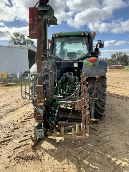 Munro Post Driver