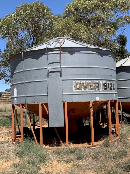 28 tonne Sherwell Field Bins