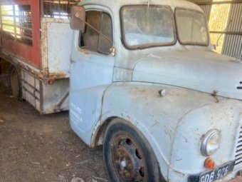 1954 Austin Loadstar tipper truck