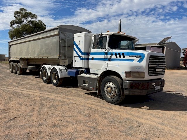 1994 LTS 9000 Prime Mover with 1979 Alcan 32 ft Tipper