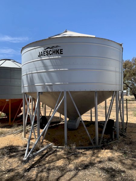 30 tonne Jaeschke Field Bin