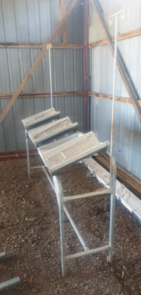 3 birth Lamb Marking Cradle