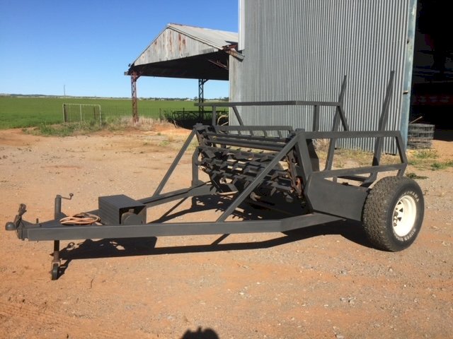Hay Feed Cart - Round Bale