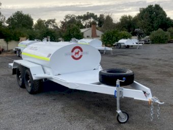 Red Dog 3000 L Contractor Series Fuel Trailer