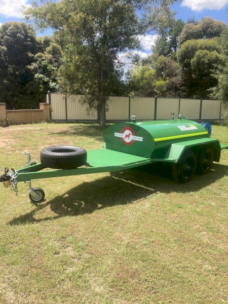 2000L Fuel trailer