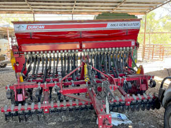 28 run Duncan MK4 Seeder