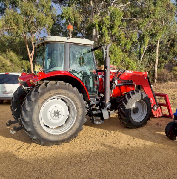 2008 Massey Ferguson 6465 Tractor with 975 Loader