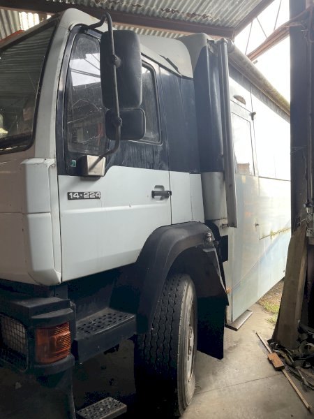 MAN 4X4  14-224 Truck/Bus converted to motorhome