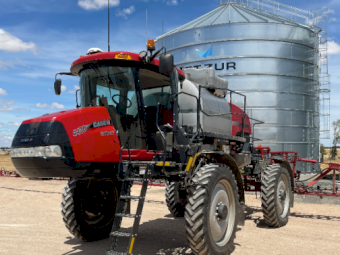 2018 Case IH 4430 Patriot Sprayer