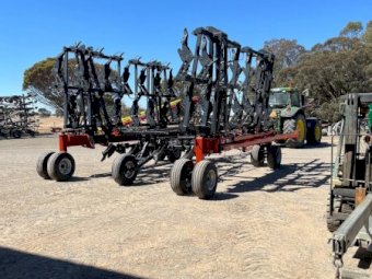 Case/IH PH800  (Flexicoil5700) Precision Hoe 50Ft Seeder Bar